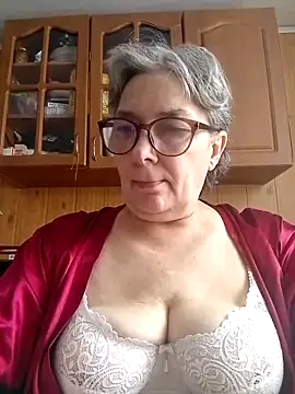 Snapshot of IrinaSweet54 chatting on February 22, 2026, 11:01 am IrinaSweet54 online show from February 22, 2026, 11:01 am