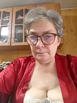 Snapshot of IrinaSweet54 chatting on September 14, 2025, 6:03 am IrinaSweet54 online show from September 14, 2025, 6:03 am