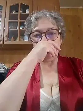 Snapshot of IrinaSweet54 chatting on September 22, 2025, 6:41 am IrinaSweet54 online show from September 22, 2025, 6:41 am