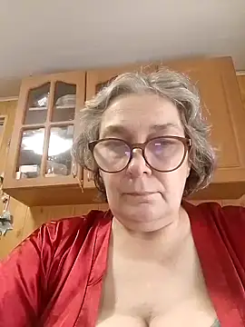 Snapshot of IrinaSweet54 chatting on May 15, 2026, 7:28 am IrinaSweet54 online show from May 15, 2026, 7:28 am