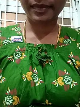 Ambika01 online show from January 19, 2026, 4:27 am