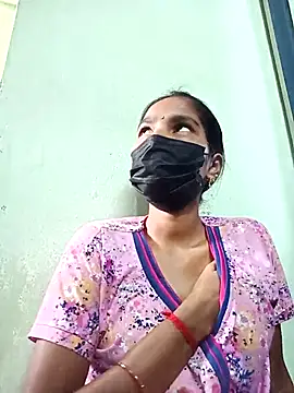 anusiya01 online show from March 11, 2025, 4:51 am