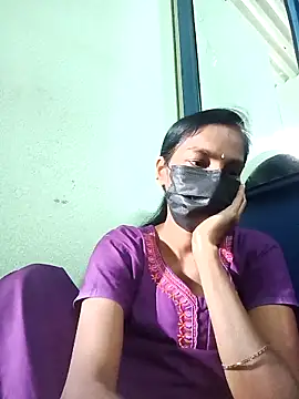 anusiya01 online show from September 11, 2025, 3:28 am