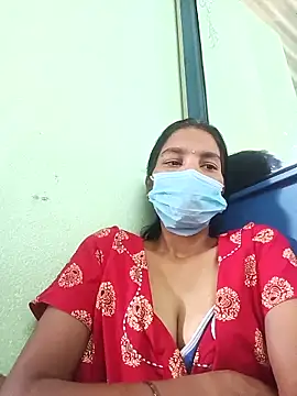 anusiya01 online show from October 13, 2025, 6:37 am