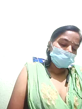 anusiya01 online show from October 10, 2025, 6:53 pm