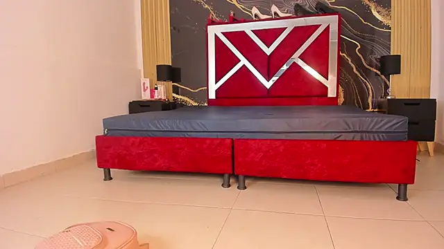 Snapshot of BritneySweet_ chatting on October 22, 2025, 7:24 pm BritneySweet online show from October 22, 2025, 7:24 pm