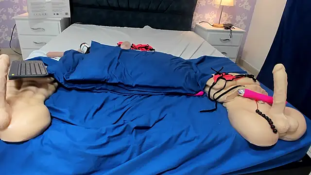 Snapshot of BritneySweet_ chatting on February 12, 2025, 10:37 pm BritneySweet online show from February 12, 2025, 10:37 pm