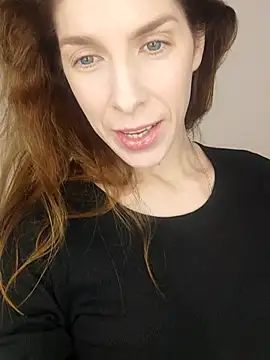 YourSuperModel online show from December 2, 2025, 1:57 pm