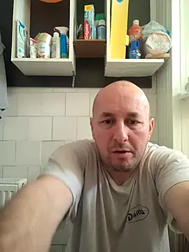 intx800 online show from March 8, 2025, 5:28 am