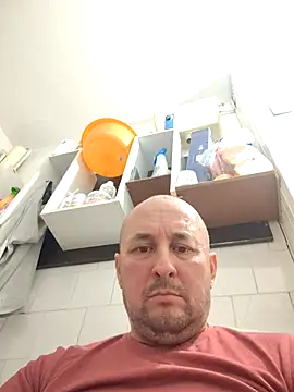 intx800 online show from October 8, 2025, 3:24 pm