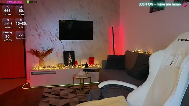 tina akira online show from March 16, 2025, 6:12 pm