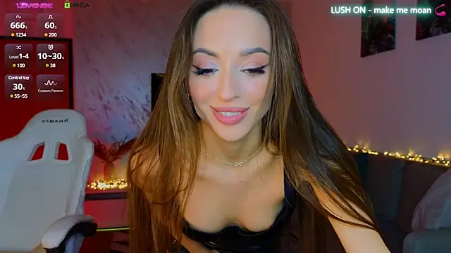 tina akira online show from March 18, 2025, 4:39 pm