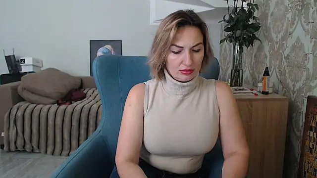 Mallinia online show from March 13, 2026, 11:48 am