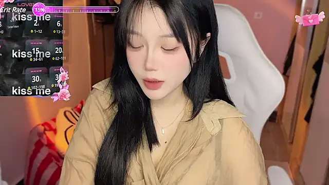 Snapshot of xiSSts chatting on January 5, 2025, 1:47 pm xiSSts online show from January 5, 2025, 1:47 pm