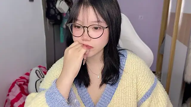 Snapshot of xiSSts chatting on January 1, 2025, 7:20 am xiSSts online show from January 1, 2025, 7:20 am