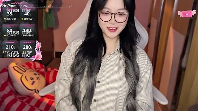 Snapshot of xiSSts chatting on December 20, 2024, 3:21 pm xiSSts online show from December 20, 2024, 3:21 pm