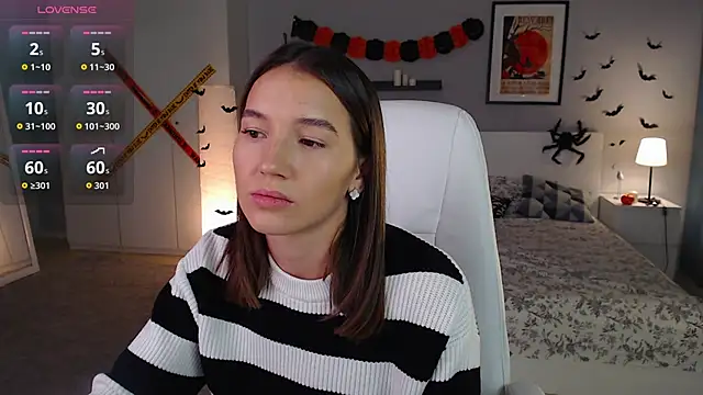 Bellla Haddid online show from October 25, 2025, 1:16 am