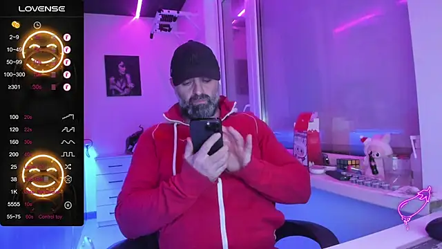 Snapshot of MAGABEAR077 chatting on January 12, 2026, 1:56 am MAGABEAR077 online show from January 12, 2026, 1:56 am