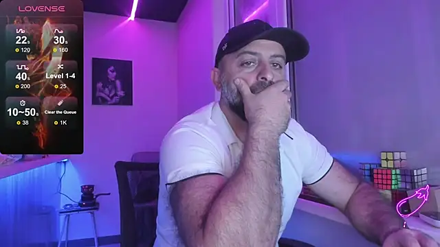 MAGABEAR077 online show from October 6, 2025, 11:05 pm