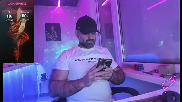 MAGABEAR077 online show from November 13, 2025, 7:18 pm