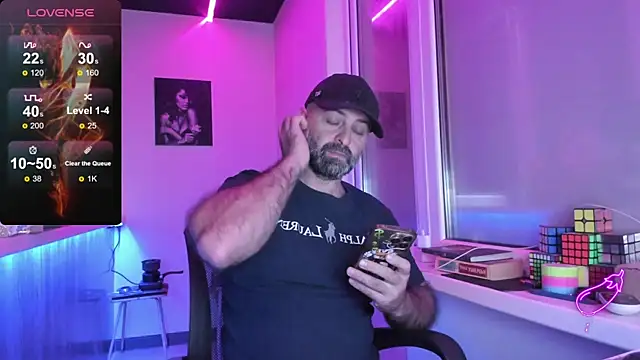 MAGABEAR077 online show from October 3, 2025, 8:49 am