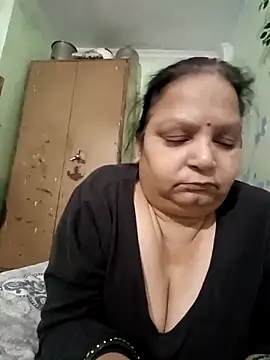 Snapshot of Kavya_kapoor chatting on February 24, 2026, 5:58 pm Kavya kapoor online show from February 24, 2026, 5:58 pm