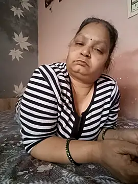 Snapshot of Kavya_kapoor chatting on February 27, 2026, 5:18 am Kavya kapoor online show from February 27, 2026, 5:18 am