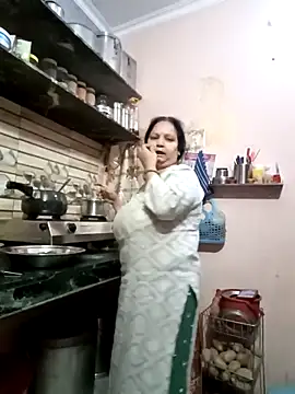 Snapshot of Kavya_kapoor chatting on February 17, 2026, 3:26 am Kavya kapoor online show from February 17, 2026, 3:26 am