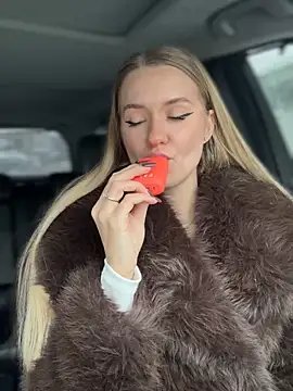 Devill Angel  online show from February 9, 2026, 8:12 am