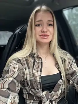 Snapshot of Devill_Angel_ chatting on November 9, 2025, 9:13 am Devill Angel online show from November 9, 2025, 9:13 am