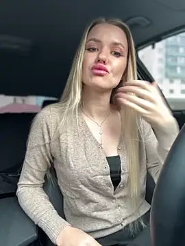 Snapshot of Devill_Angel_ chatting on October 31, 2025, 10:45 am Devill Angel online show from October 31, 2025, 10:45 am