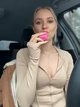 Snapshot of Devill_Angel_ chatting on November 20, 2025, 10:05 am Devill Angel online show from November 20, 2025, 10:05 am