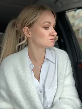 Snapshot of Devill_Angel_ chatting on September 24, 2025, 11:06 am Devill Angel online show from September 24, 2025, 11:06 am