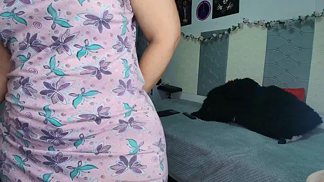 scarlett  morgan online show from March 6, 2026, 2:12 pm