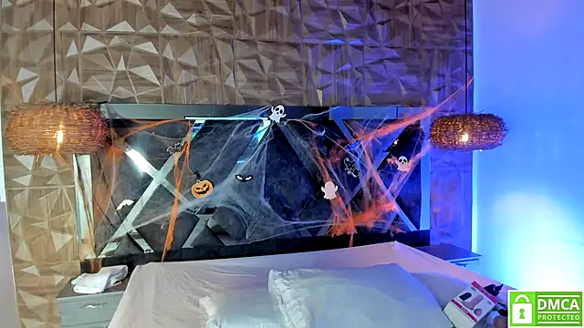 Snapshot of Rose_Evans__ chatting on November 4, 2025, 4:27 am Rose Evans online show from November 4, 2025, 4:27 am