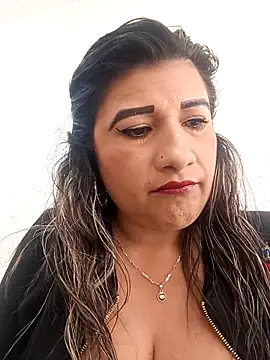 Hannahcandyy online show from April 24, 2026, 8:22 pm