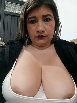 Hannahcandyy online show from November 3, 2025, 5:34 am