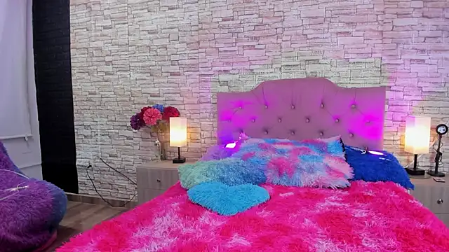 kitty queen10 online show from September 23, 2025, 3:24 am