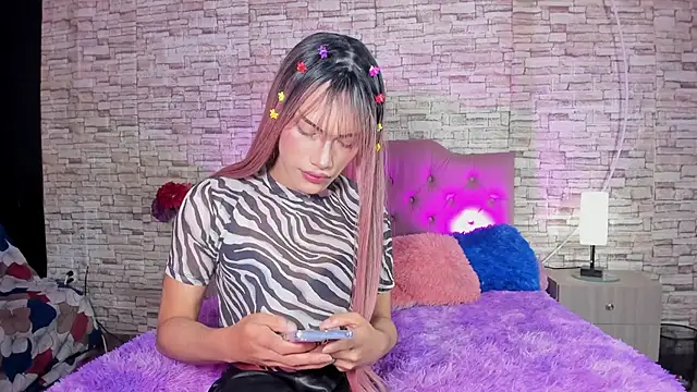 kitty queen10 online show from October 24, 2025, 3:05 am