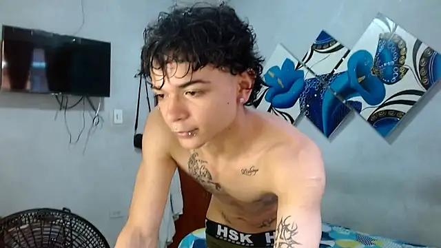 Lovebeng  online show from October 11, 2025, 7:59 pm