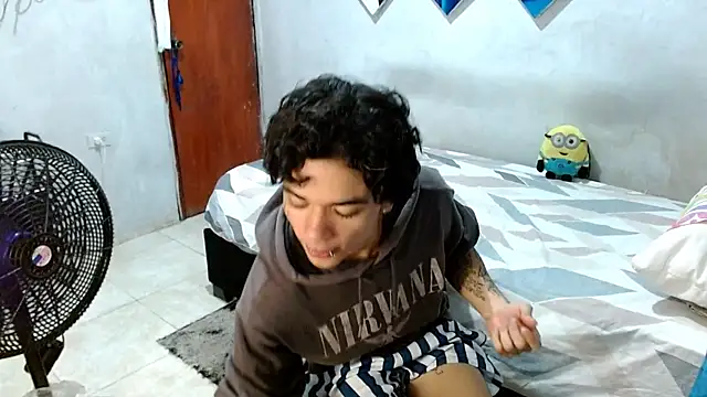 Lovebeng  online show from November 26, 2025, 12:54 am