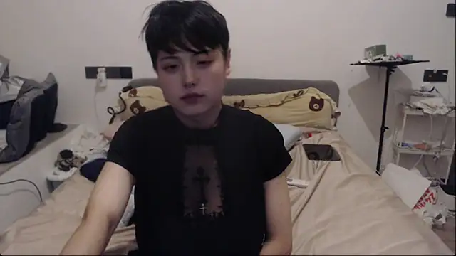 lunalunali online show from July 10, 2026, 1:33 pm