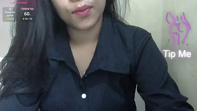 Preeti-Sexy online show from March 23, 2026, 5:51 am