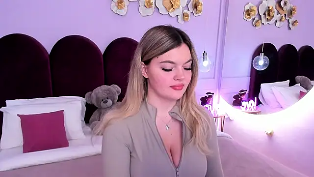 Snapshot of ZaraBloom chatting on January 9, 2026, 3:30 pm ZaraBloom online show from January 9, 2026, 3:30 pm