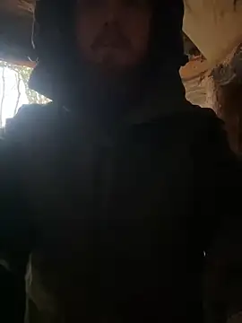 Snapshot of Artur6663 chatting on December 26, 2024, 11:32 am Artur6663 online show from December 26, 2024, 11:32 am