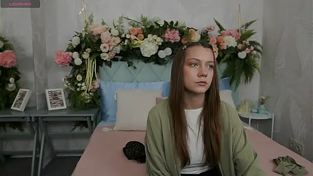 AliceBrayan online show from February 26, 2026, 5:02 pm