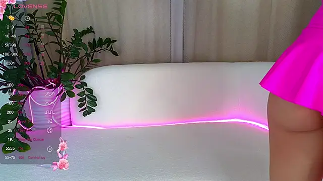 AliceBrayan online show from March 22, 2025, 11:42 am