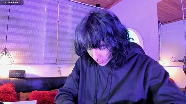 Ghosty Doll online show from March 17, 2026, 1:25 pm