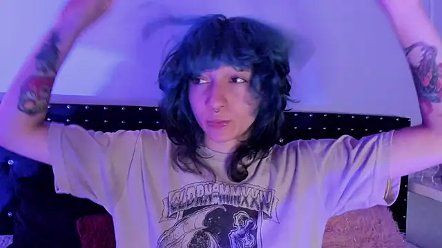 Ghosty Doll online show from September 30, 2025, 4:24 pm