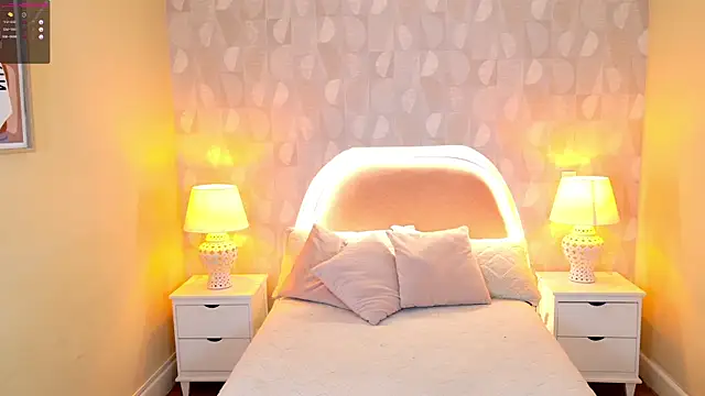 april rousse online show from February 25, 2025, 10:09 pm